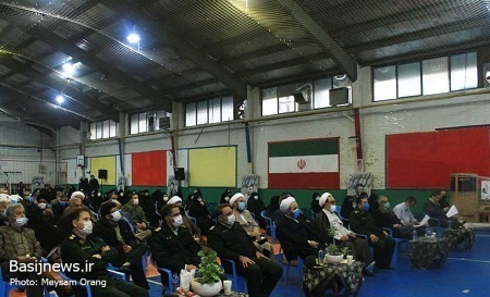 اهدای ۱۰۰۰ بسته معیشتی کمک مومنانه و ۳۰ جهیزیه