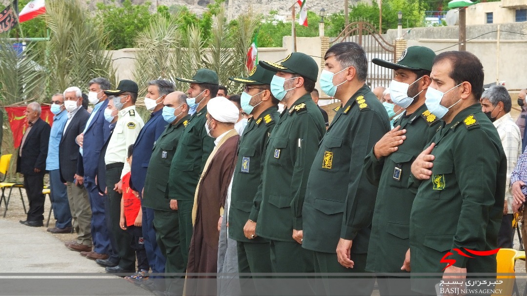 یادواره 11شهید والامقام روستای گناوه گچساران/  سردار مثنوی: تداوم و صدور انقلاب به برکت خون شهداست