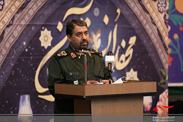 پیروی از قرآن کریم سعادت و تعالی جامعه را در پی خواهد داشت