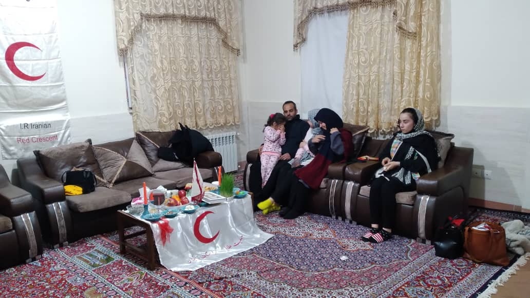 اسکان اضطراری مسافران گرفتار در برف و کولاک جاده زنجان به طارم