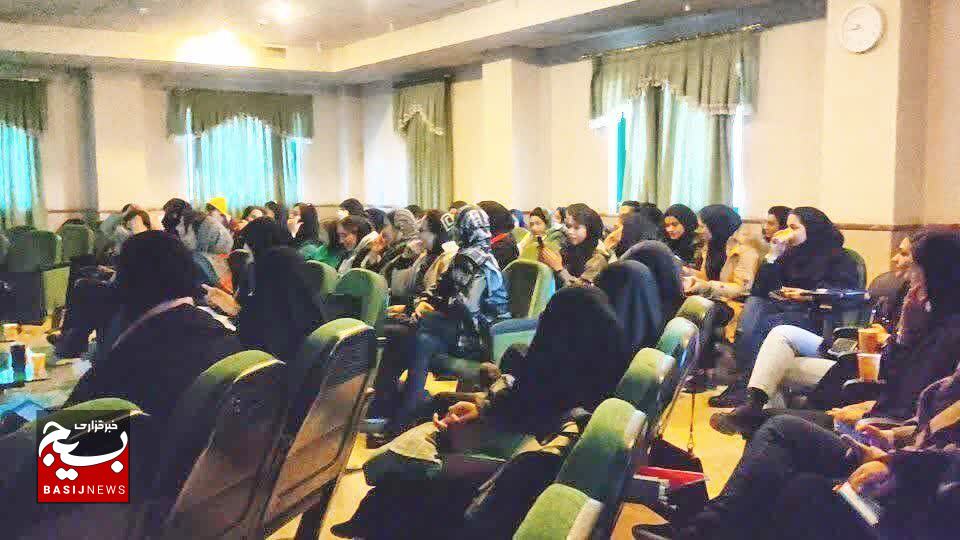 اولین لیگ فرهنگی ورزشی دانشجویان دختر دانشگاه‌های استان قزوین برگزار شد