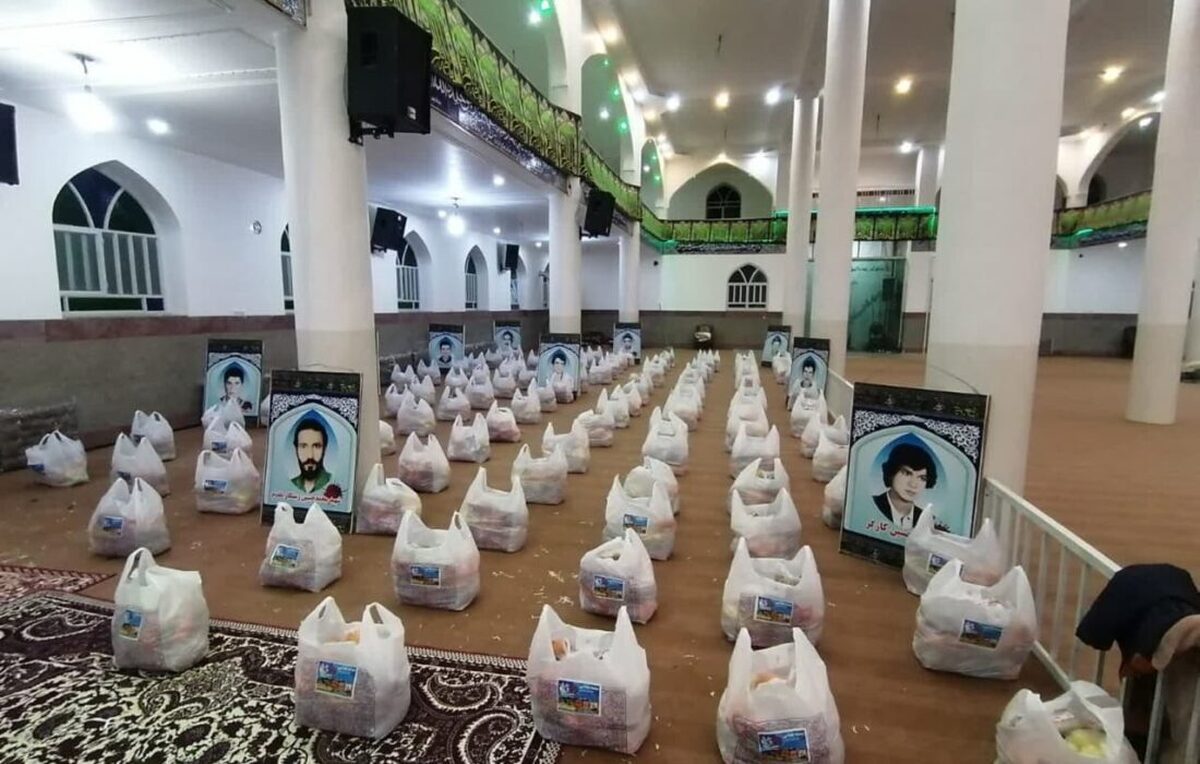 یزد / توزیع ۱۱۰۰ بسته معیشتی همزمان با یلدای فاطمی در میبد