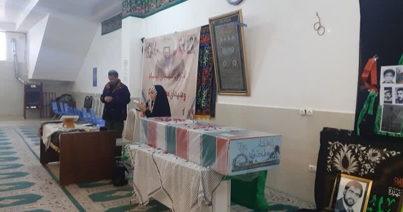 برگزاری یادواره شهدای گمنام و شهدای محله مسجد امام حسین (ع) با حضور پیکر مطهر شهید گمنام