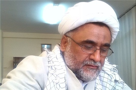 از کوزه همان برون تراود که در اوست!
