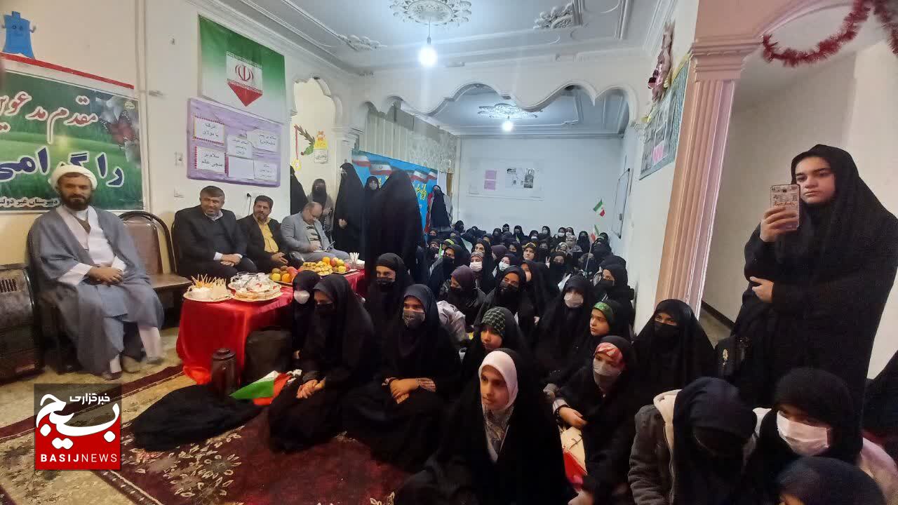 برگزاری جشن ولادت حضرت زهرا سلام الله علیها در مدرسه غیر دولتی ریحانه الرسول( س) یاسوج