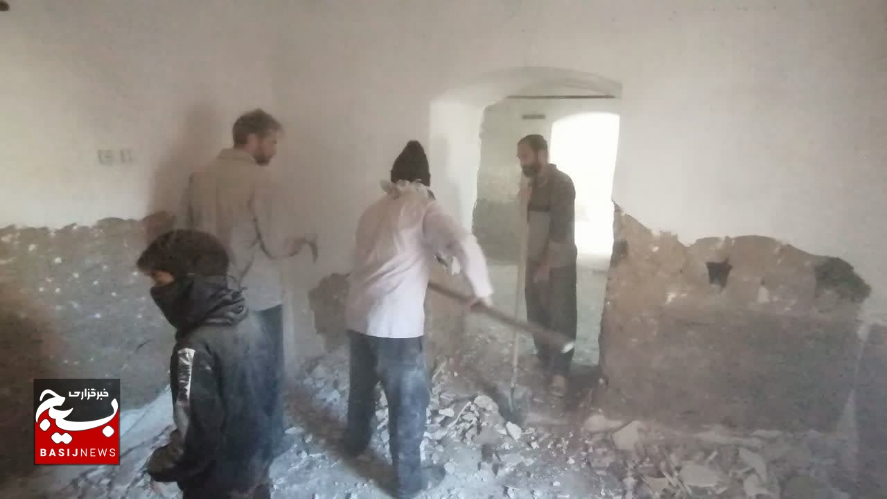 گروه جهادی امام رضا(ع) در خدمت اهالی محروم روستاهای استان قم گروه جهادی امام رضا(ع) در خدمت اهالی محروم روستاهای استان قم