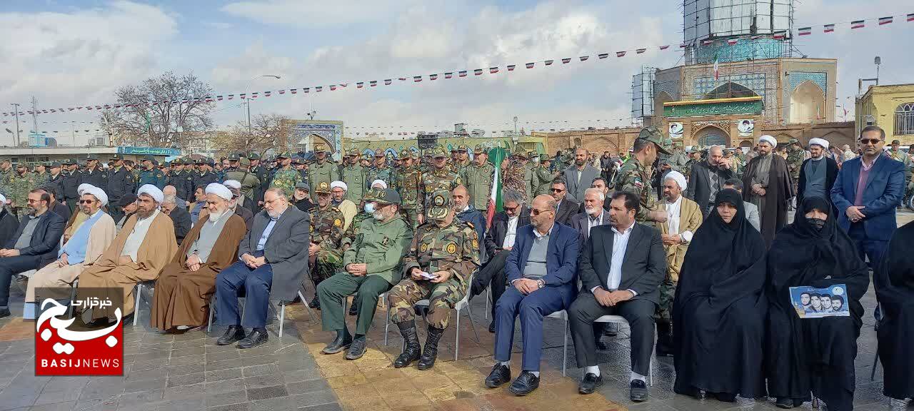 شهدا بزرگترین و قدرتمندترین مدافعان نظام هستند/ انقلاب اسلامی محدود به مرزهای جمهوری اسلامی ایران نیست