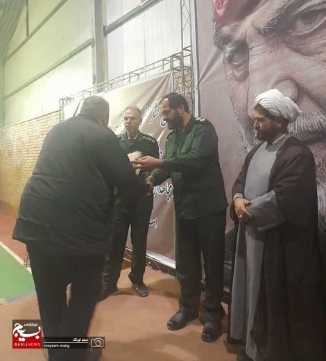 مراسم تقدیر و تشکر از بسیجیان و جانبازان منطقه ۱۳ تهران برگزار شد