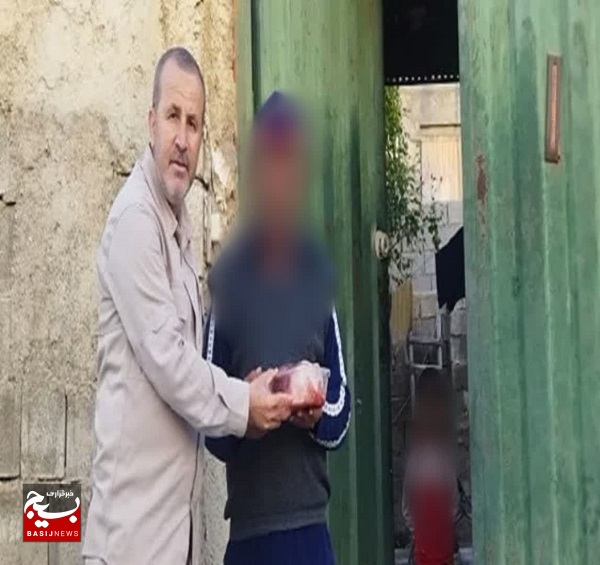 توزیع گوشت نذری جهت خانواده های نیازمند روستای گورک کله بندی