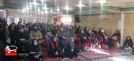 نشست بصیرتی با موضوع آسیب های فضای مجازی در مدارس برگزار شد