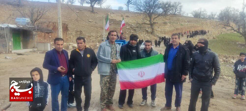 همایش پیاده روی به مناسبت  دهه مبارک فجر در روستای درغک