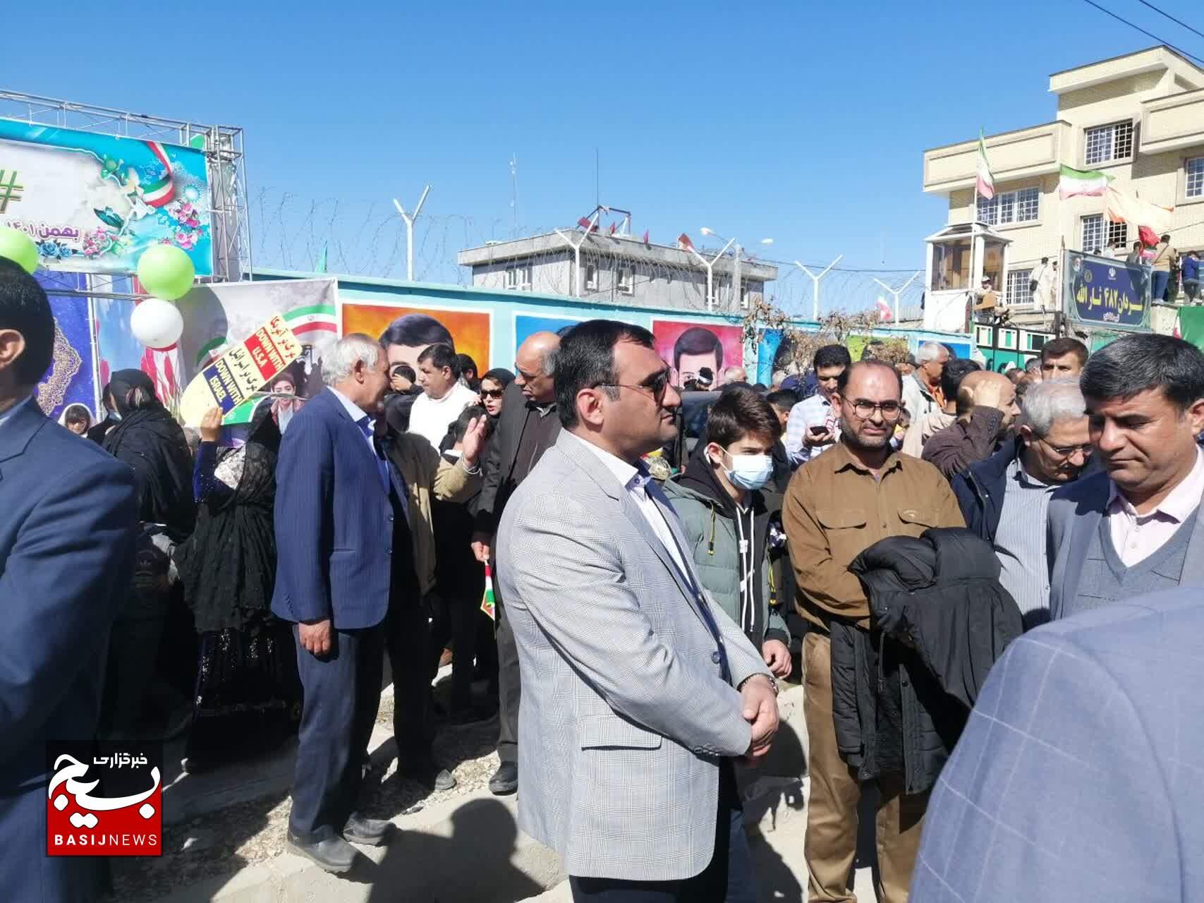 حماسه حضور اساتید بسیجی  دانشگاه های استان در راهپیمایی ۲۲ بهمن