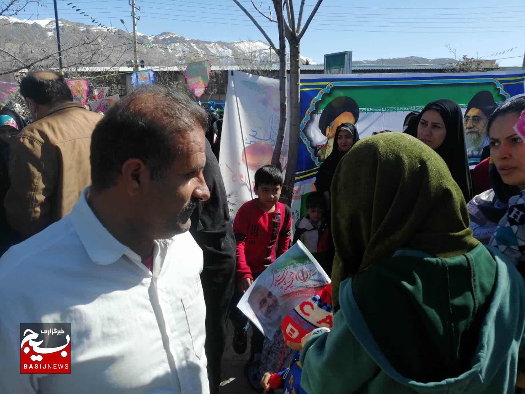 حماسه حضور اساتید بسیجی  دانشگاه های استان در راهپیمایی ۲۲ بهمن
