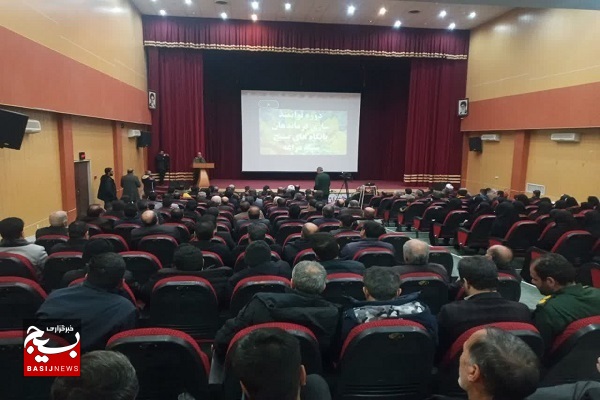 مساجد بهترین ظرفیت برای جذب جوانان برای سازندگی کشور