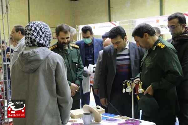 نمایشگاه مشاغل خانگی و اقتصاد مقاومتی در لارستان افتتاح شد