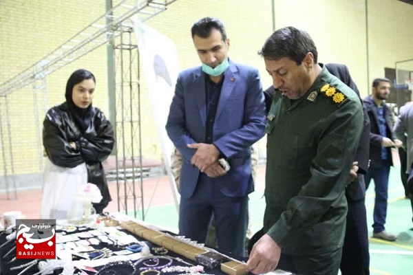 نمایشگاه مشاغل خانگی و اقتصاد مقاومتی در لارستان افتتاح شد
