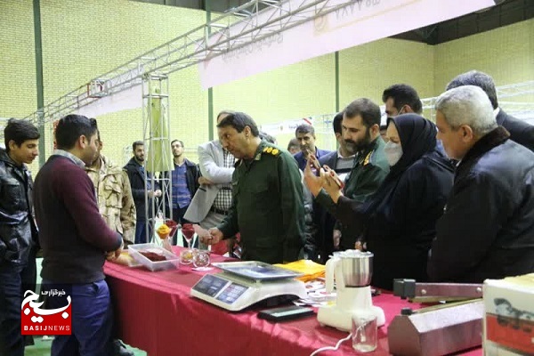 نمایشگاه مشاغل خانگی و اقتصاد مقاومتی در لارستان افتتاح شد