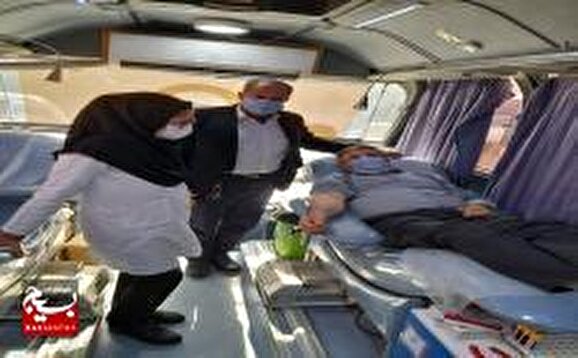 اجرای برنامه نذر خون با حضور کارکنان و پیشکسوتان سپاه عشایر در فارس