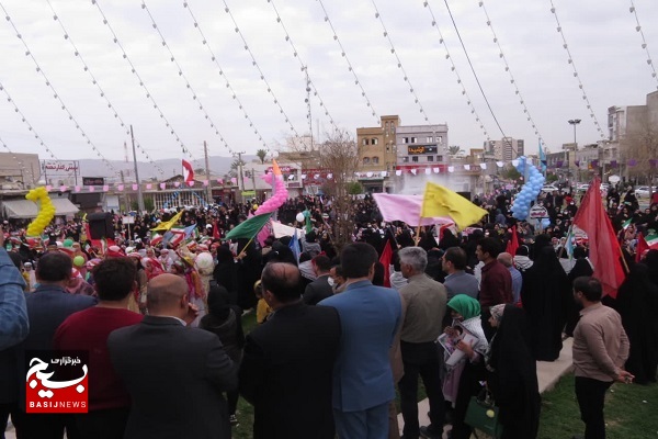 سرود سلام فرمانده در آستانه نیمه شعبان در کازرون طنین انداز شد