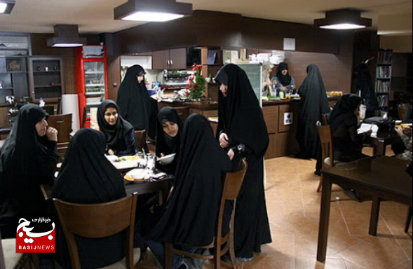 نخستین کافی‌شاپ دخترانه پردیسان قم افتتاح شد