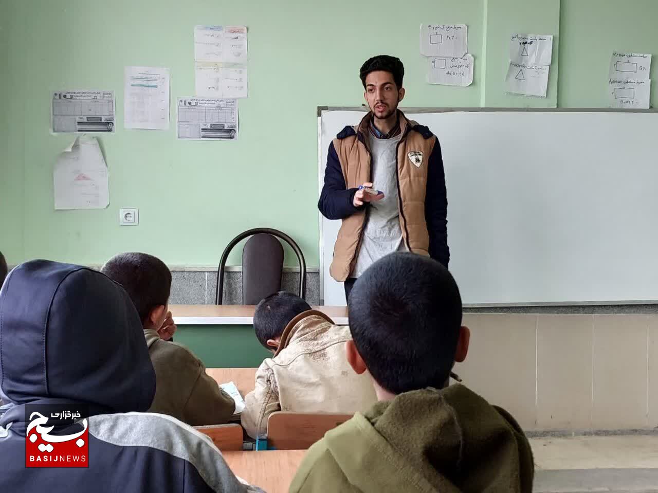 خدمت رسانی گروه جهادی بسیج دانشجویی دانشگاه آزاد یاسوج به مناطق کمتر برخوردار دیشموک