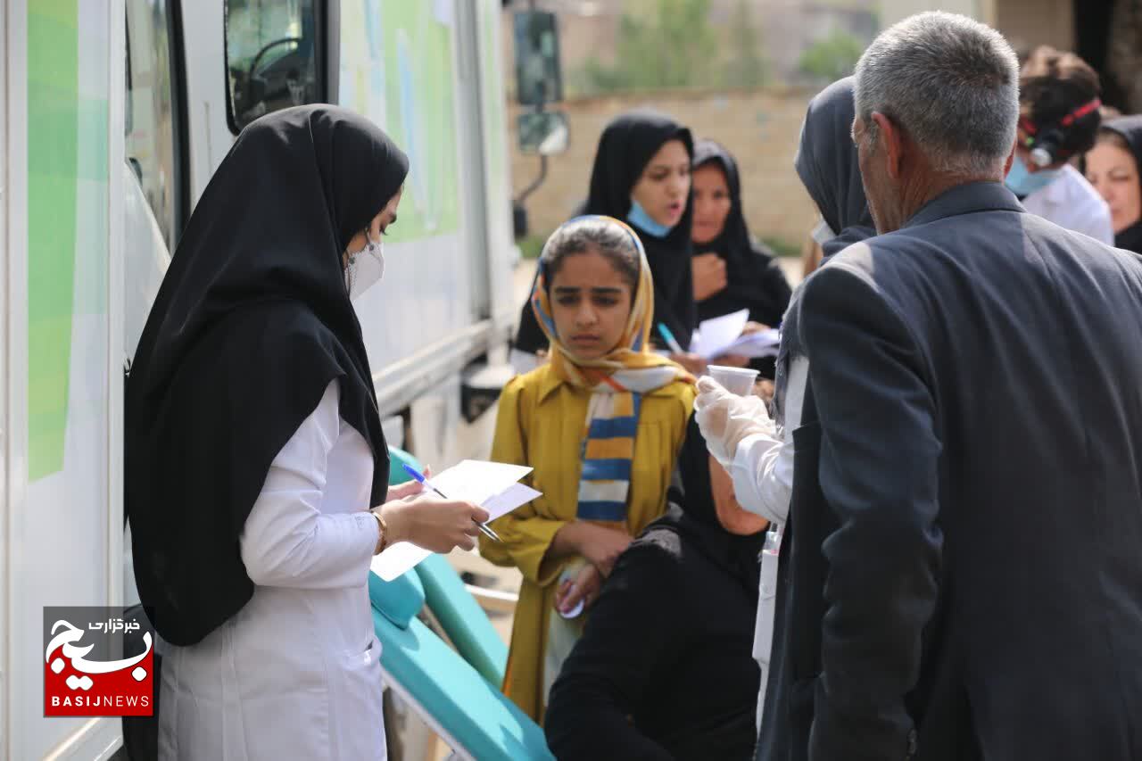 اردوی جهادی درمانی گروه سفیران سلامت قم در مناطق محروم خوزستان