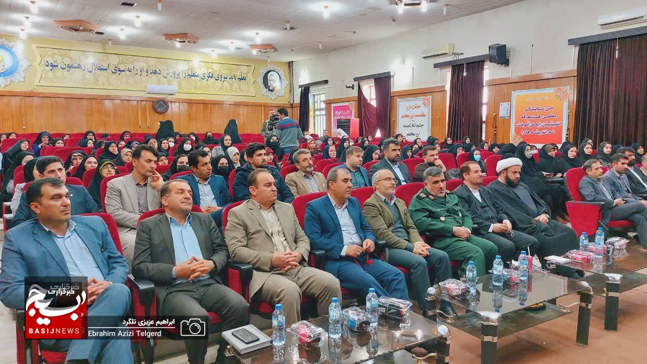 دولت خدمتگزار سیزدهم حامی زنان است/ تاکید بر اشتغال زایی بانوان و فرزندآوری