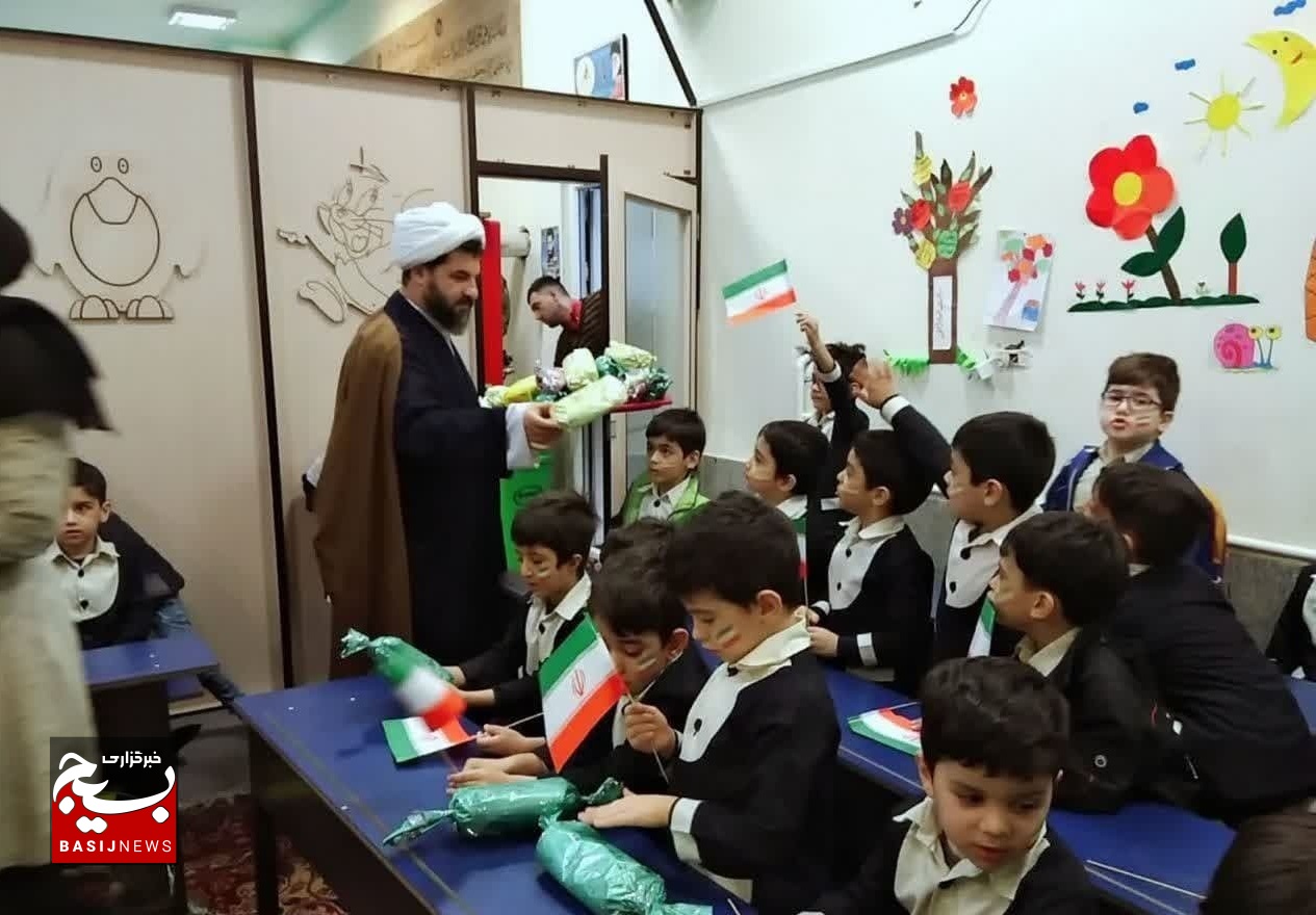 آموزش روزانه ۲۰۰ دانش آموز مهرنشین در مسجد امام صادق (ع) پرند