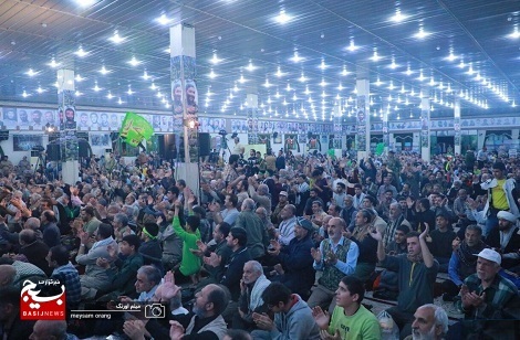 جشن میلاد امام حسین(ع)، روز پاسدار و مراسم بزرگداشت حاج ابراهیم همت در پادگان دوکوهه برگزار شد