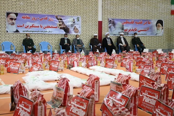 توزیع 400 بسته معیشتی در بین نیازمندان شهرستان نمین