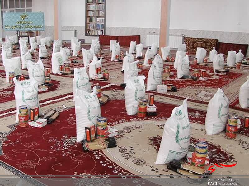 توزیع 400 بسته کمک های مومنانه میان نیازمندان شهرستان کوثر