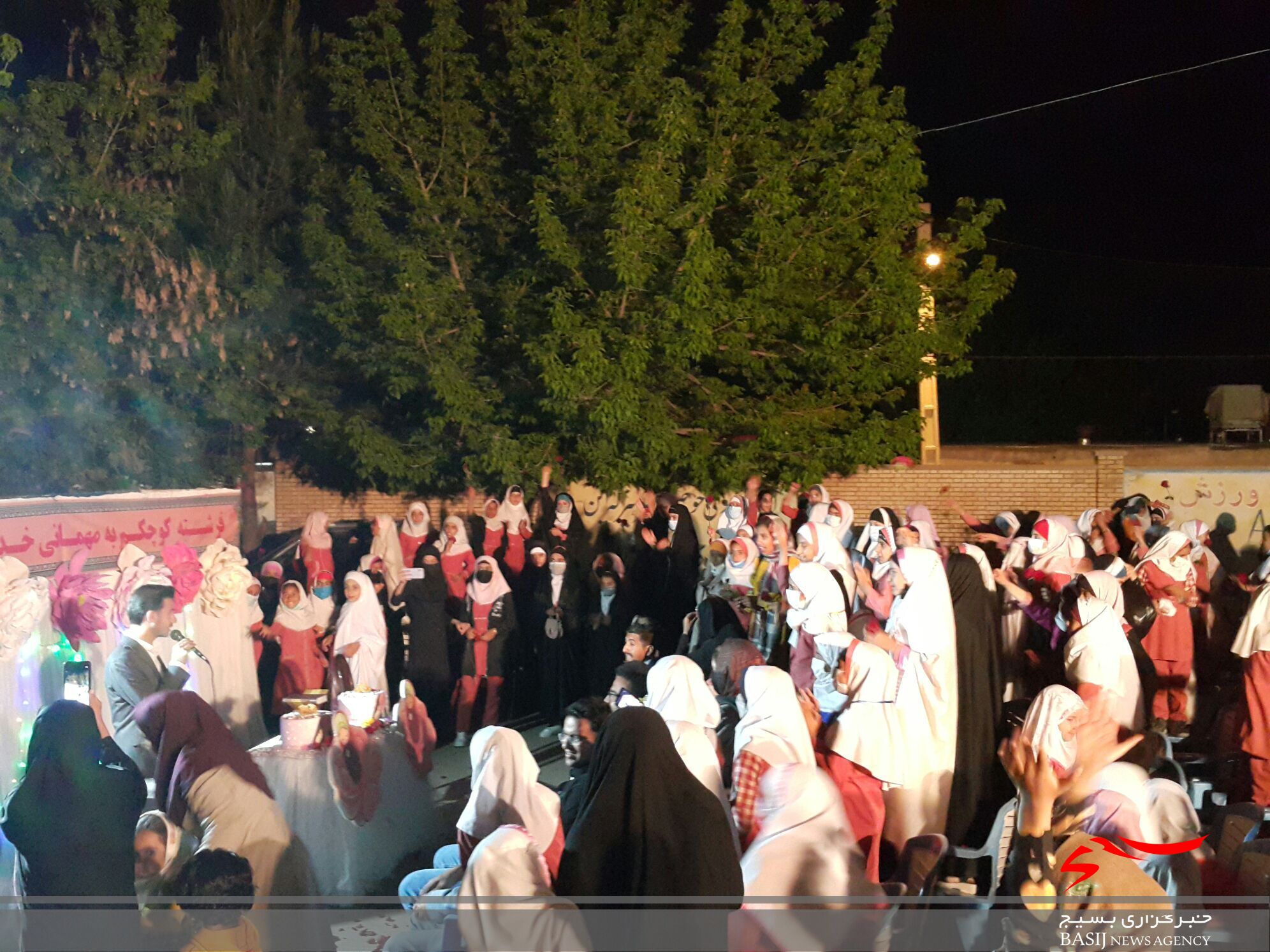 جشن تکلیف ۲۴۰ دختر روزه اولی در روستای مَزدَک بویراحمد