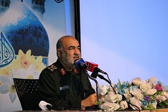 سرود «سلام فرمانده» در تاریخ کشور ماندگار میشود