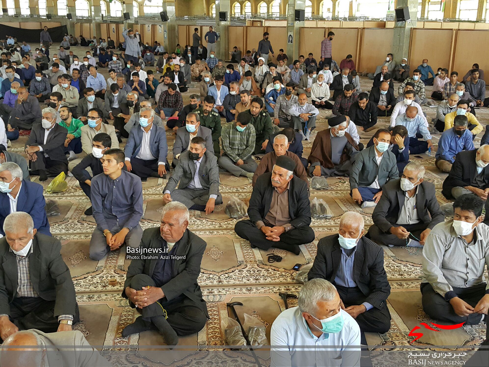 راهپیمایی نمازگزاران یاسوجی در حمایت از طرح اصلاحات اقتصادی و انزجار از دشمنان و مخلان اقتصادی