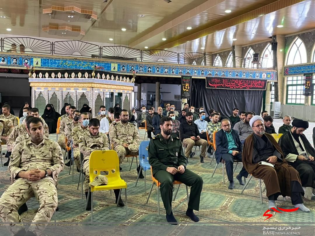 قرائت قرآن با تدبر و تفکر از ارزش و اهمیت بالایی برخوردار است قرائت قرآن با تدبر و تفکر از ارزش و اهمیت بالایی برخوردار است