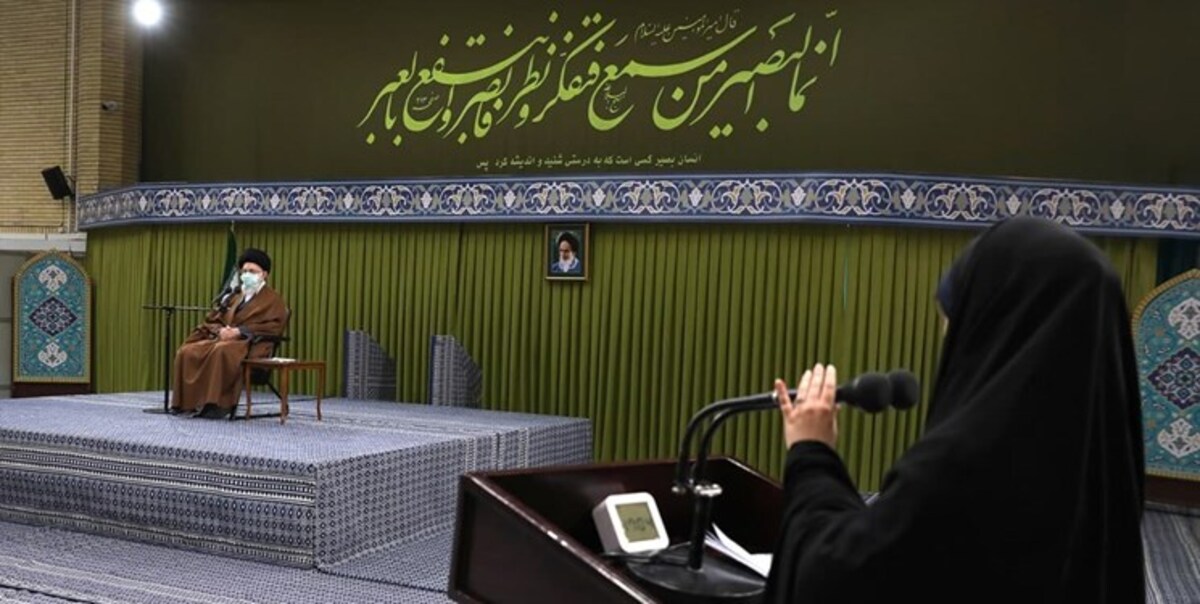 کار بزرگ انقلاب برای دانشگاه هویت‌بخشی بود