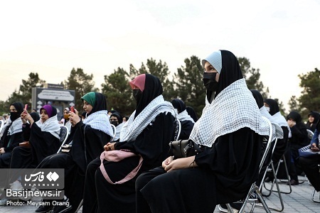 بزرگداشت شهیدان همت و رستگار در گلزار شهدای بهشت زهرا (س)