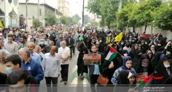 علوی تبارها پرچم رژیم اشغالگر قدس را به آتش کشیدند /حمایت از مردم فلسطین تا رهایی قدس ادامه دارد