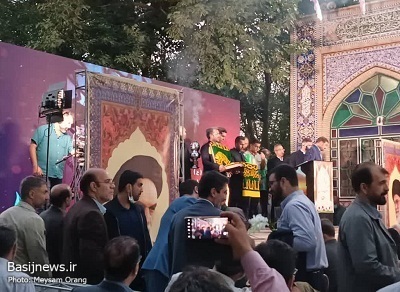 مراسم افتتاحیه ولین کنگره ۱۰۰۰ شهید منطقه ۱۰ تهران