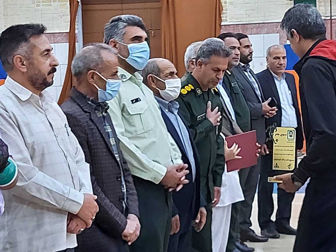 قهرمانی تیم پایگاه جعفر طیار در سوپر جام فوتسال بسیج ادارات شهرستان گچساران
