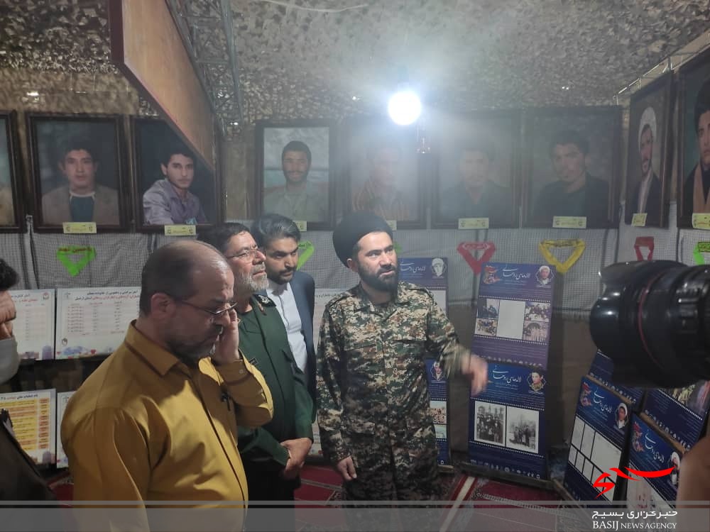 حضور سردار شریف  در غرفه شهدای طلبه و روحانی استان اردبیل در قم