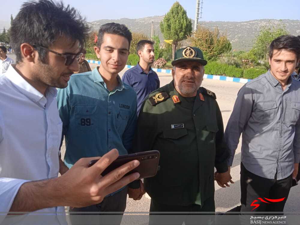 بازدید دانشجویان دانشگاه های استان از جنگ افزار تیپ ۴۸ فتح