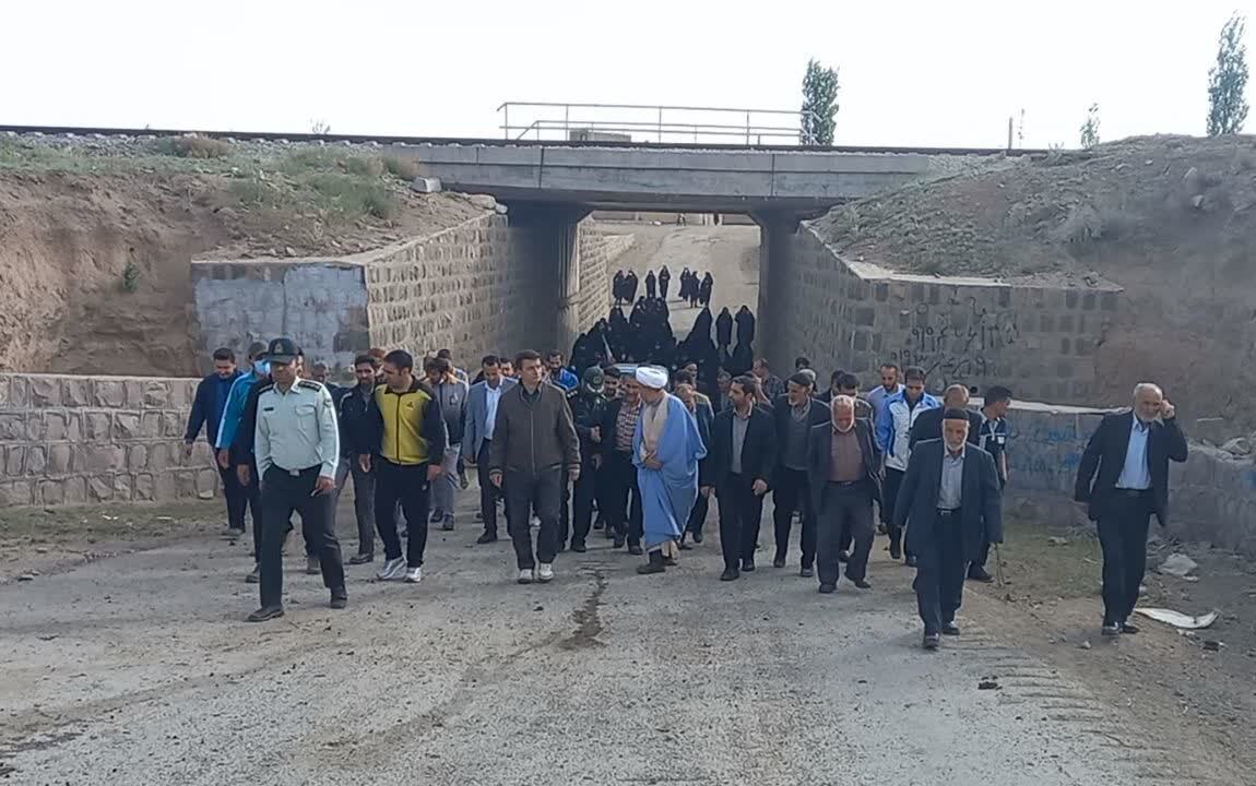 برگزاری همایش پیاده روی خانوادگی به مناسبت گرامیداشت سالروز حماسه سوم خرداد در سلطانیه