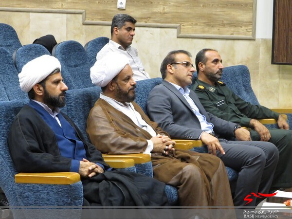 جشن عید غدیر در سالن آموزش و پرورش شهر دلوار برگزار شد