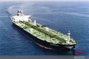 محموله نفتکش ایرانی توقیف شده از سوی یونان، آزاد شد