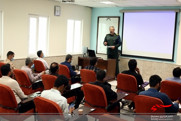 دوره آموزش خبرنویسی و عکاسی در بوشهر برگزار شد