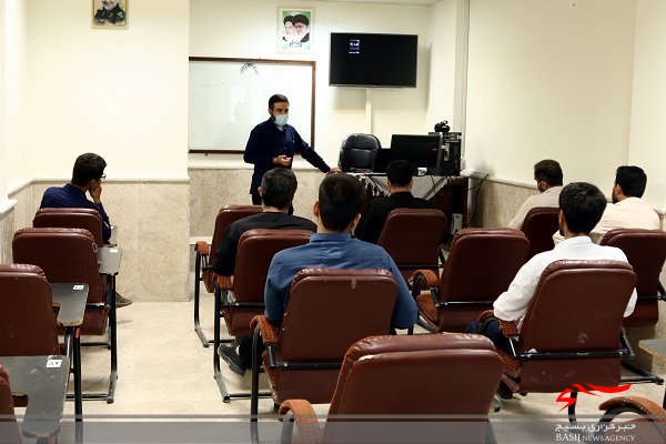 دوره آموزش خبرنویسی و عکاسی در بوشهر برگزار شد