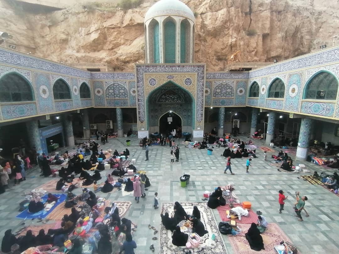 نصیرالاسلامی ؛ بی بی حکیمه میعادگاه عاشقان اهل بیت علیهم السلام در شهرستان گچساران نصیرالاسلامی ؛ بی بی حکیمه میعادگاه عاشقان اهل بیت علیهم السلام در شهرستان گچساران