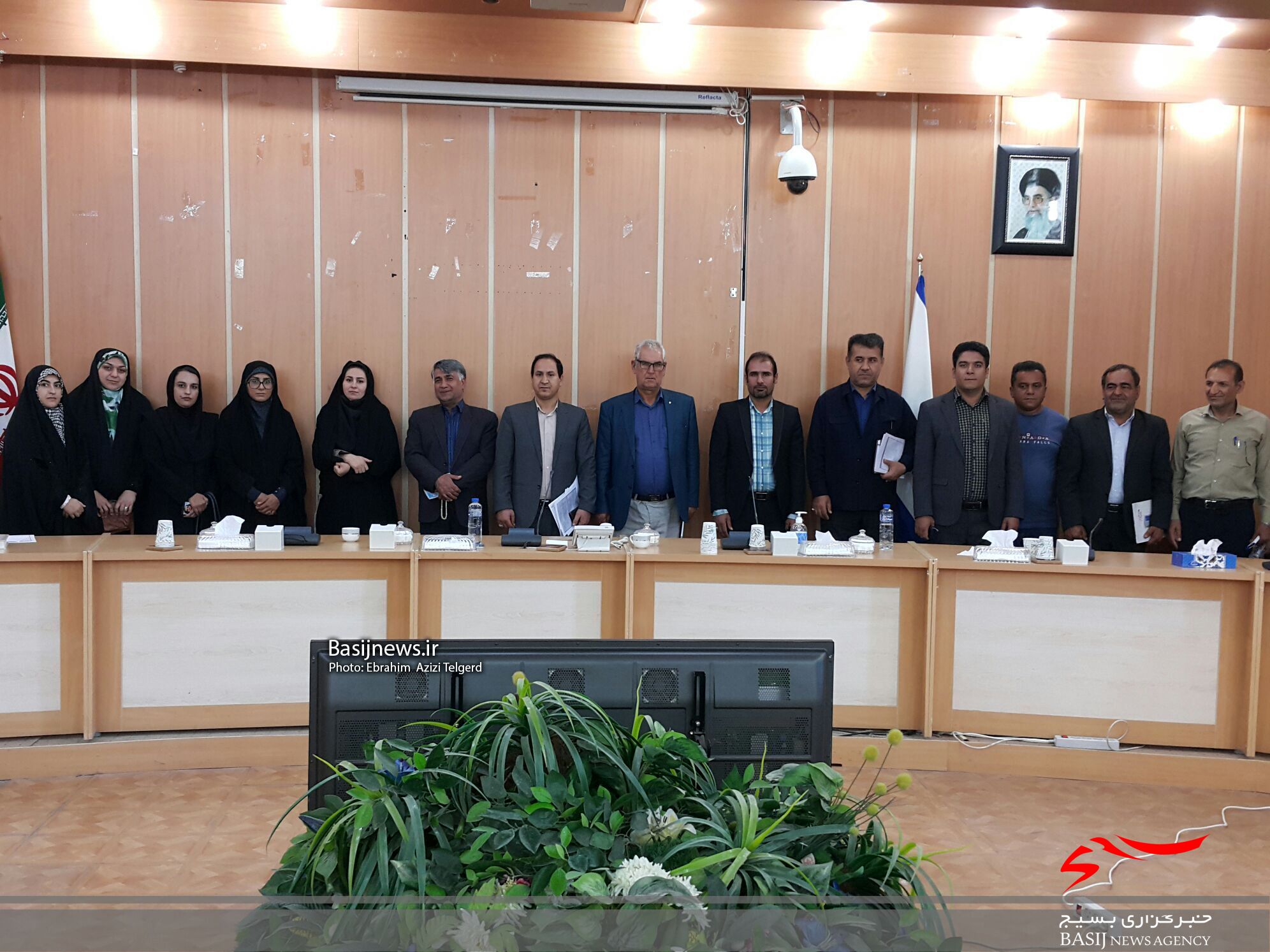 نشست هم اندیشی مدیران عامل تشکل های مردم نهاد استان / مجوز راه اندازی تشکل های مردم نهاد در کهگیلویه و بویراحمد براساس تخصص افراد صادر می شود + ( تصاویر  )