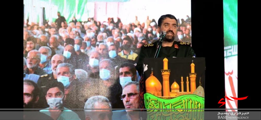 رسانههای استکبار جهانی در تلاش برای کتمان دستاوردهای شهدا هستند رسانههای استکبار جهانی در تلاش برای کتمان دستاوردهای شهدا هستند